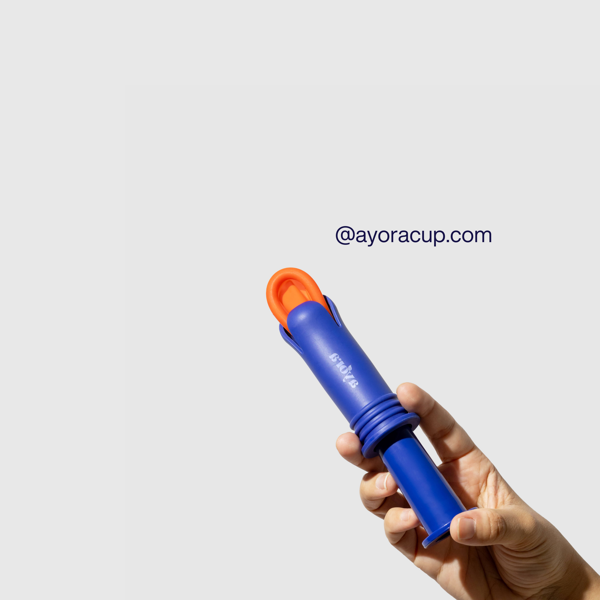 Cup Menstruelle avec Applicateur : Le Guide Ultime du Confort | Ayora